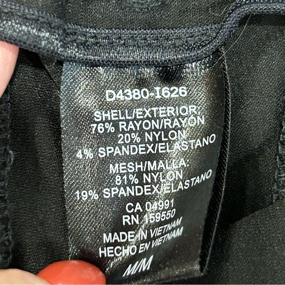 Hilary Radley Black Stretch Pull-on Crop Pants M - Picture 6 of 10